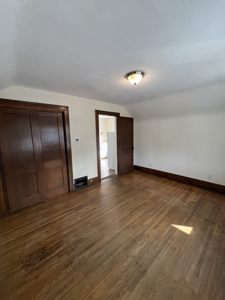 Building Photo - 2868 McKoon Ave