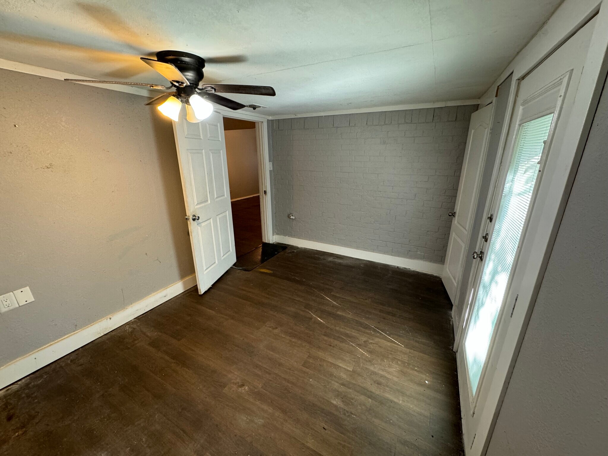 Building Photo - 524 Shennandoah Dr