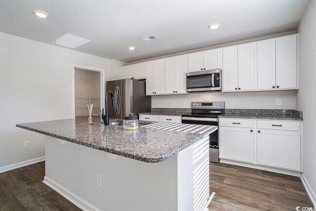 Building Photo - 380 Harvest Rdg Wy