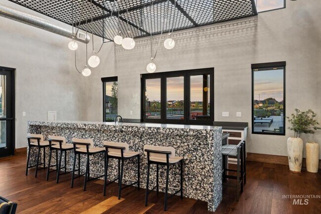 Building Photo - 7655 W Meltwater Ln