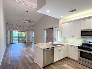 Building Photo - One-Bedroom Second Floor Condo in Winterset Community