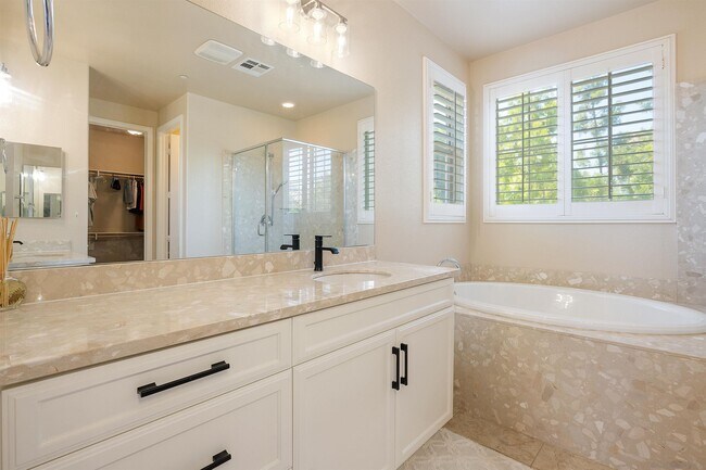 Building Photo - 7098 Sitio Corazon