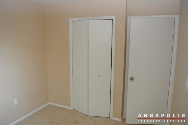 Building Photo - 12 rockwell court