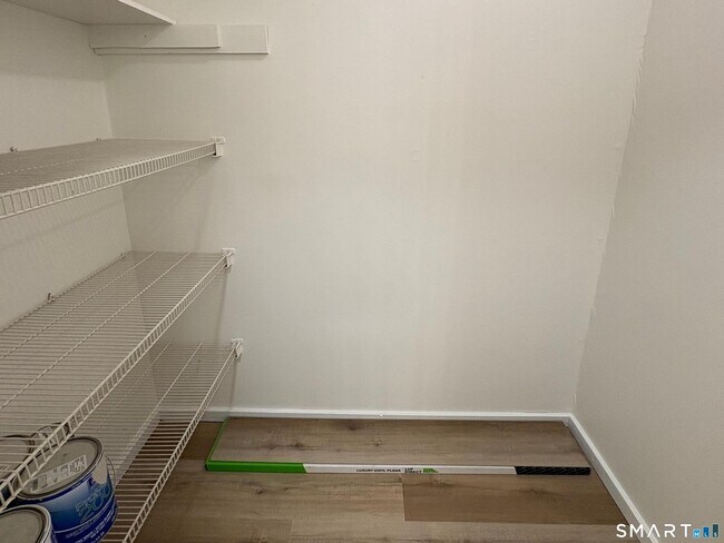 Building Photo - 295 Redstone Hl Rd