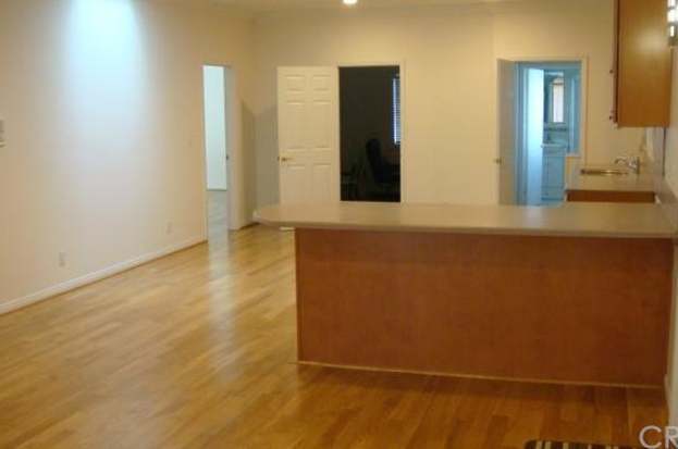 Building Photo - 506 San Luis Rey Rd