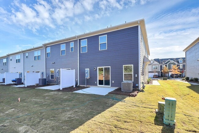 Building Photo - Brand NEW Townhome for RENT!