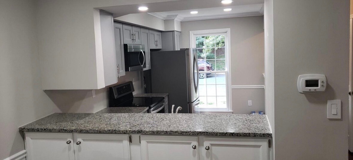 Building Photo - 8503 Gambel Oak Dr