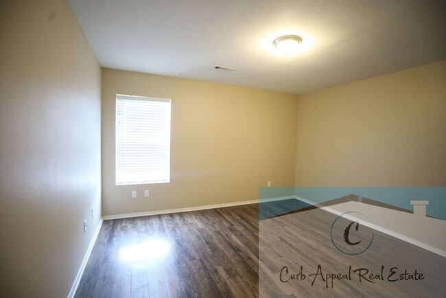 Building Photo - Move in special $800!! Beautiful 3 bed / 2 bath home - Nettleton!!