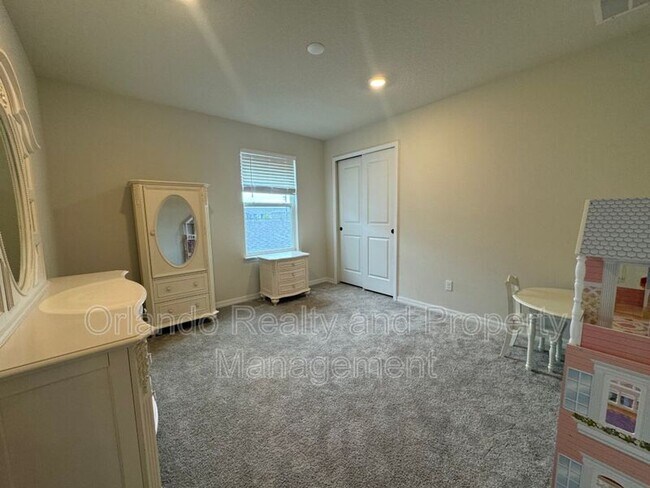 Building Photo - 5625 Cedar Chase Dr