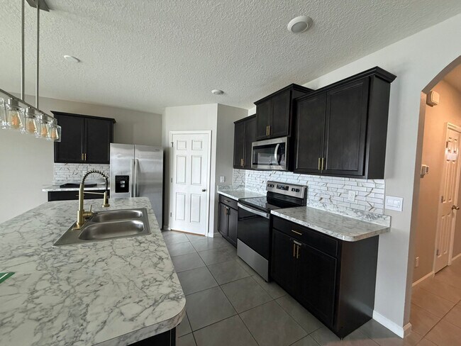 Building Photo - 5306 Entertainment Way