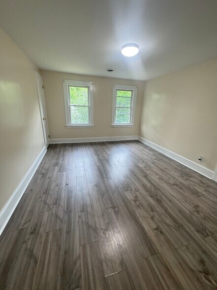 Building Photo - 267 Sylvan Ave