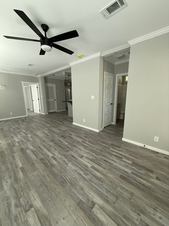 Building Photo - 7197A Holyoke Ct