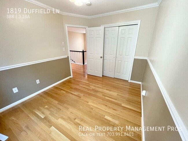 Building Photo - 1819 Duffield Ln