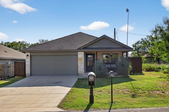 Primary Photo - 830 Cypress Ln