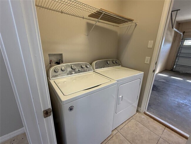 Building Photo - 5612 Aral Dr