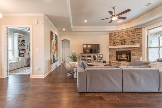 Building Photo - Sherwood Rental