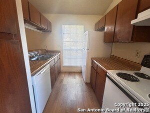 Building Photo - 14422 Watermill