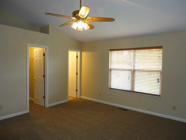 Building Photo - 8419 Dahlgren Ln