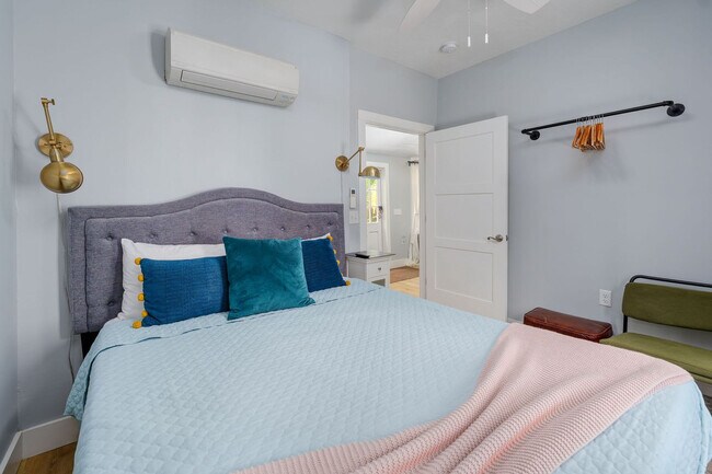 Building Photo - 59 Cuna St