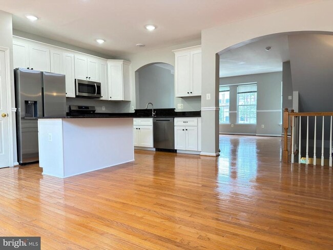 Building Photo - 14216 Legend Glen Ct