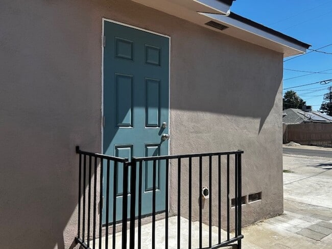 Primary Photo - Private 1 Bed, 1 Bath Unit