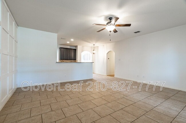 Building Photo - 8003 Oxbow Way