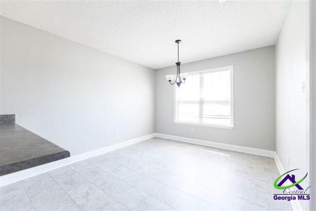 Building Photo - 104 Brittland Dr