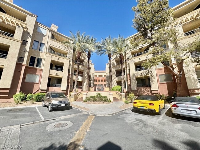 Building Photo - 260 E Flamingo Rd