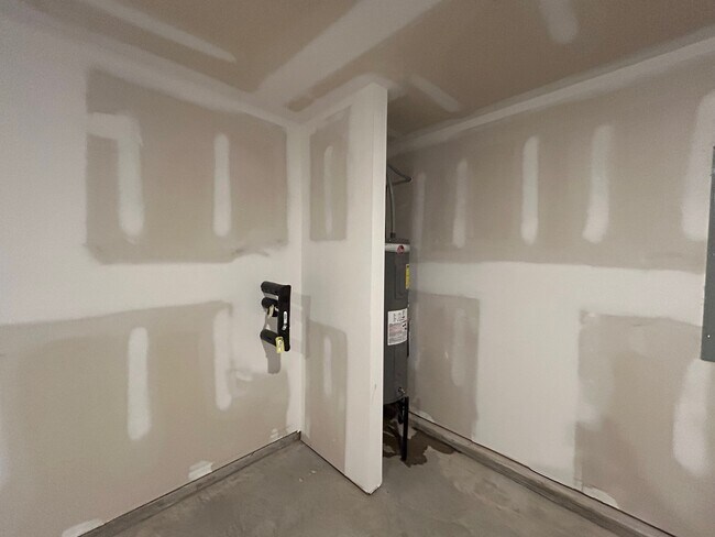 Building Photo - 1237 Pampas Grass Dr