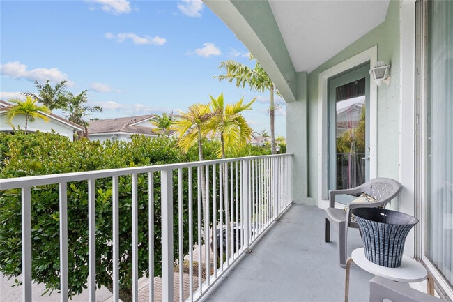 Building Photo - 3067 Laurel Ridge Cir