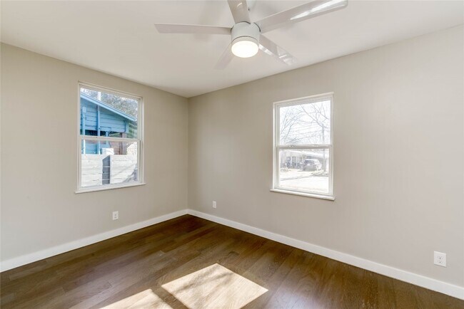 Building Photo - 4702 Bandera Rd