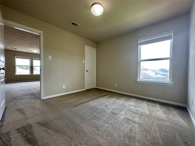 Building Photo - 11111 Kingsnorth Dr