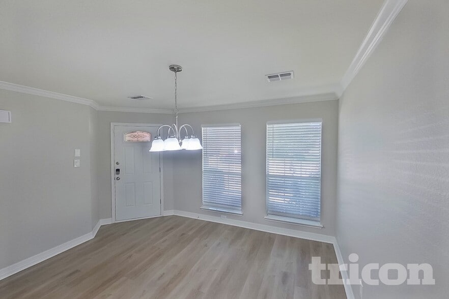 Building Photo - 5646 Hunters Bend Ln