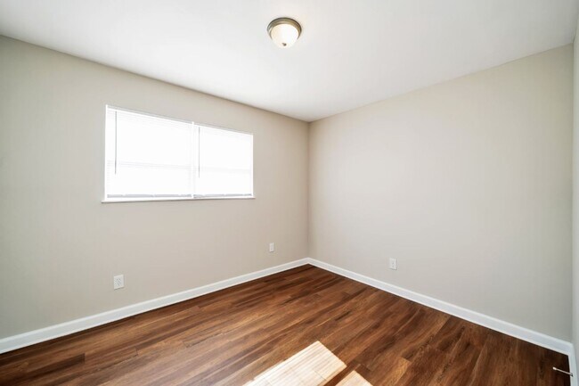 Building Photo - Hidden Gem with Tons of Space and Modern Upgrades