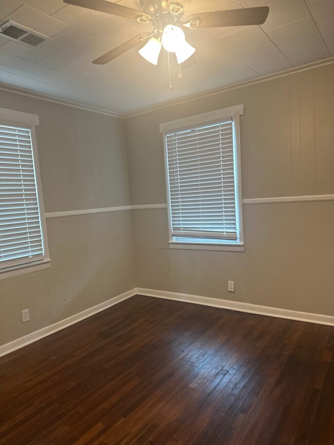 Building Photo - 45 Garden St