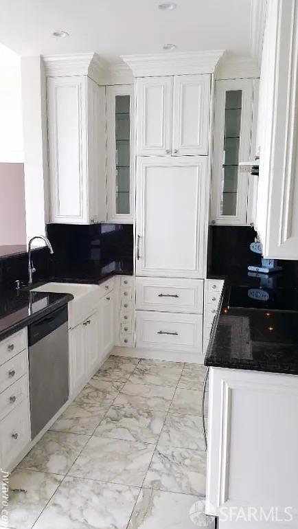 Building Photo - 300 3rd St