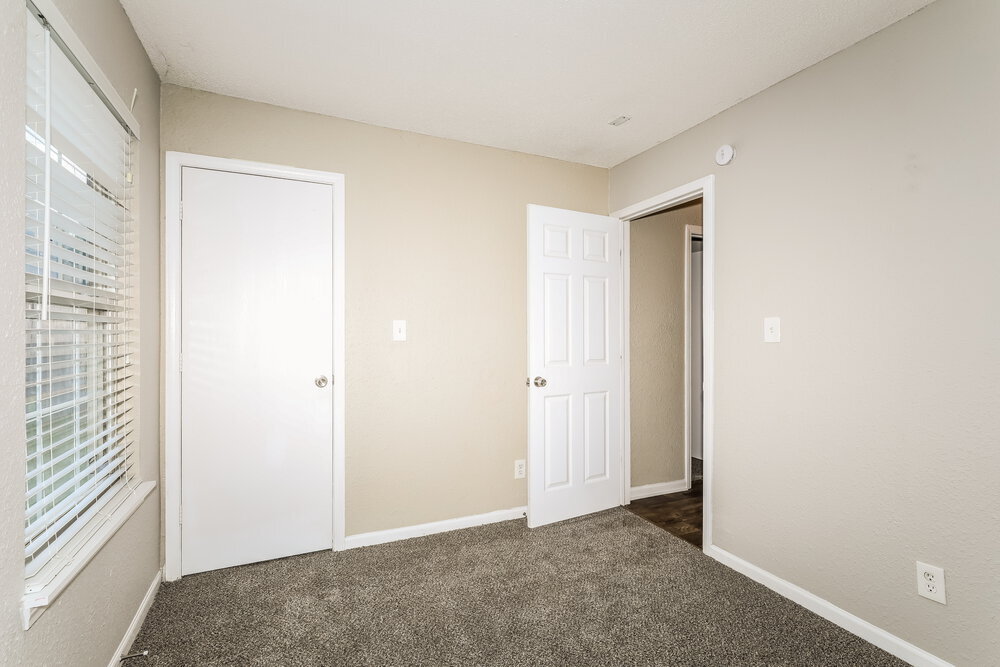 Building Photo - 4009 Dogwood Ln