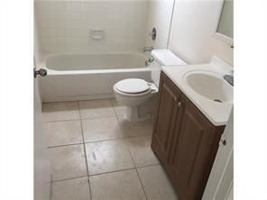 Primary Photo - 2 br, 2 bath Condo - 433 SW 86th Ave Apt 1...