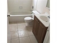 Building Photo - 2 br, 2 bath Condo - 433 SW 86th Ave Apt 1...