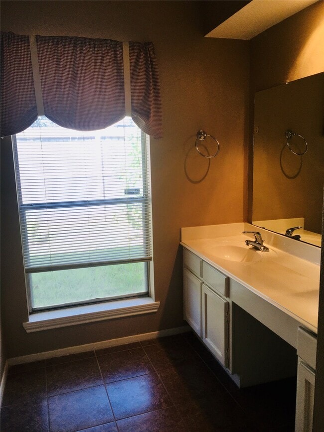 Building Photo - 16406 Moary Firth Dr