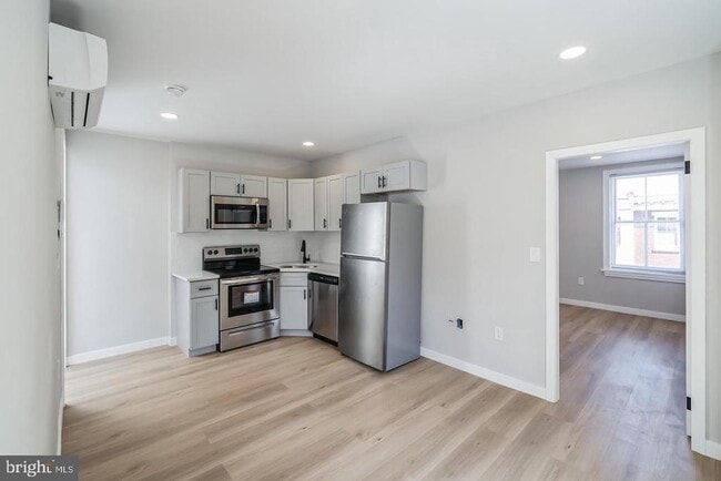 Building Photo - 520 N 19th St