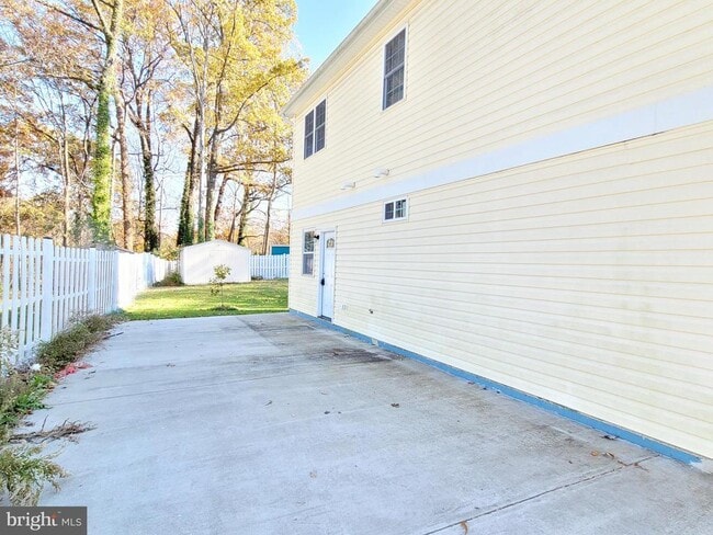 Building Photo - 7122 Oak Ridge Rd