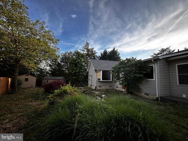 Building Photo - 123 Meadowbrooke Pl