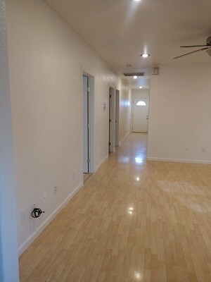 Building Photo - 1403 N Cherry St