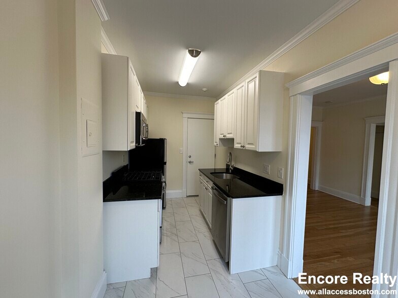 Building Photo - 22 Chauncy St