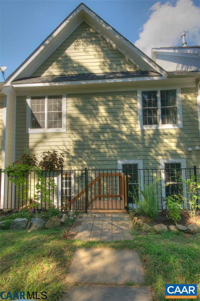 Building Photo - 164 Brookwood Dr