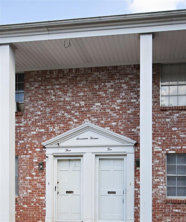 Primary Photo - 1713 Sanford Dr