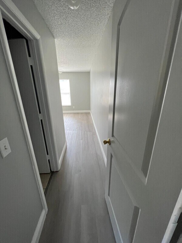 Building Photo - 36 Sandalwood Ct