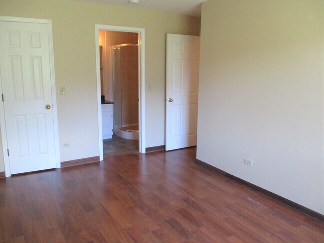 Building Photo - 230 Wethington Dr