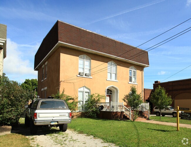 803 W Washington St 803 W Washington St Sandusky OH 44870 Apartment